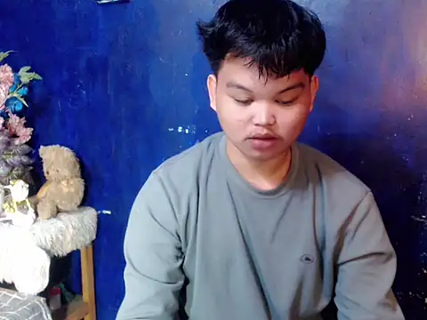 Reynelcock online show from April 2026 05:56:01 PM