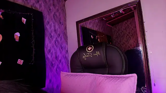 Snapshot of wensheng_ chatting on September 2025 07:24:02 PM wensheng online show from September 2025 07:24:02 PM