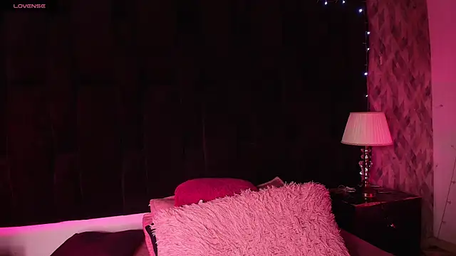 Snapshot of wensheng_ chatting on November 2025 07:14:01 PM wensheng online show from November 2025 07:14:01 PM