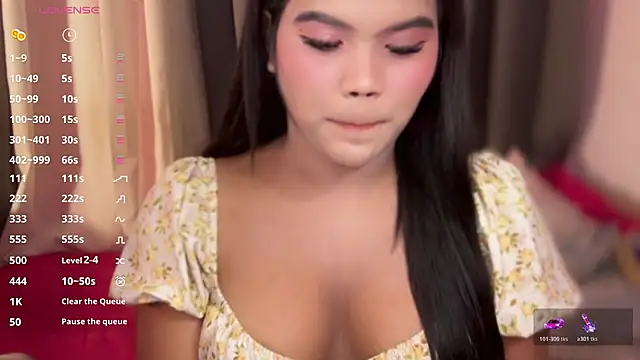 ursweet sofia online show from June 2026 12:10:01 PM