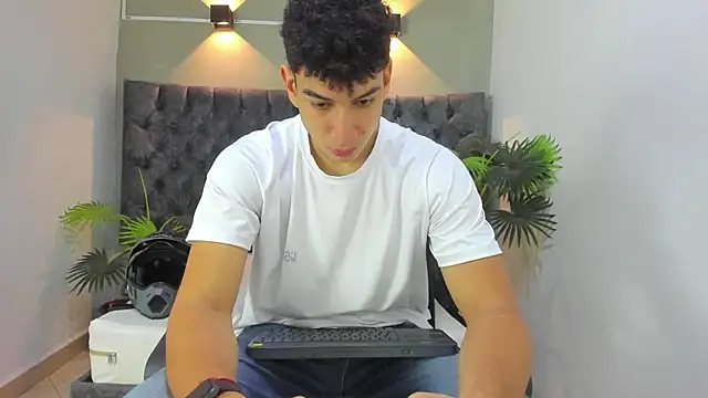 ALAN REDINGER online show from September 2025 01:02:01 PM