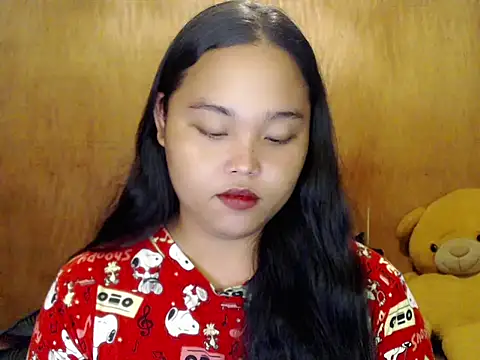  Lylia online show from November 2025 07:46:02 PM