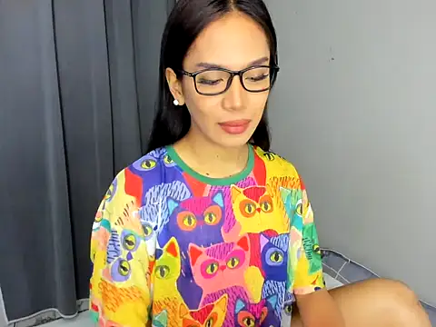 lucyshanex online show from October 2025 07:42:02 PM