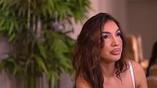 KendalJolly online show from November 2025 09:07:01 PM