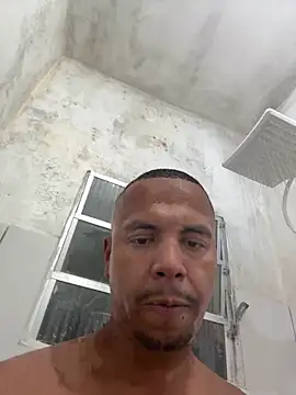 Snapshot of Didio_ofc chatting on April 2026 03:37:02 AM Didio ofc online show from April 2026 03:37:02 AM