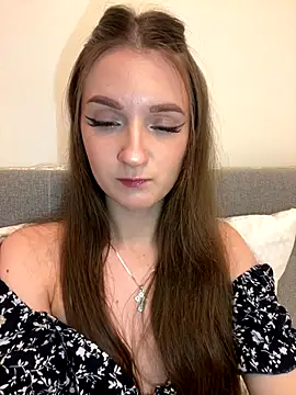 AdelinaEmber online show from November 2025 09:04:01 AM