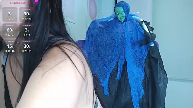 Snapshot of Cleogh_ chatting on October 2025 01:38:01 AM Cleogh online show from October 2025 01:38:01 AM