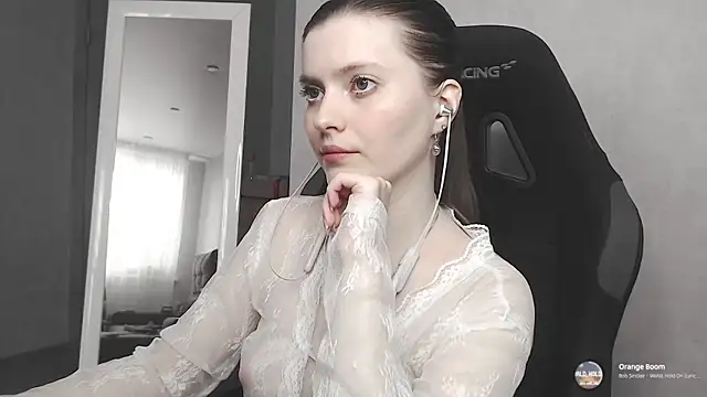 cute elfy  online show from September 2025 02:10:01 PM