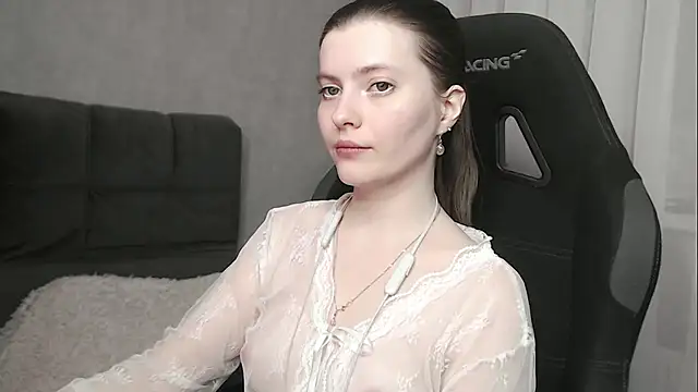 cute elfy  online show from November 2025 02:28:01 PM