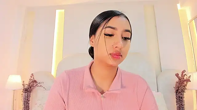 SalomeeBell online show from September 2025 08:24:01 PM