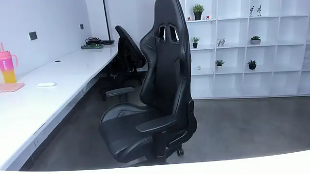 megan bigboobs  online show from November 2025 11:10:01 AM