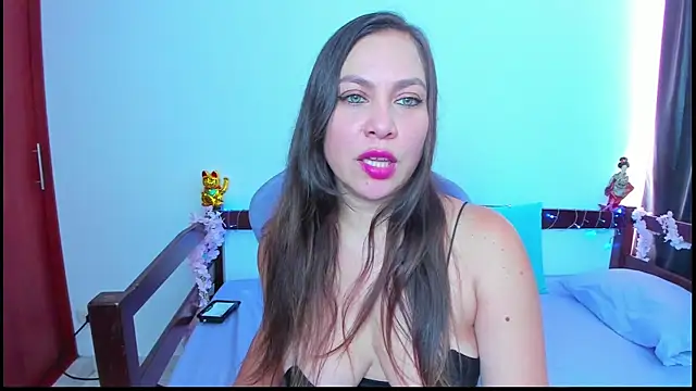 Luna-Gomez online show from April 2026 03:24:01 PM