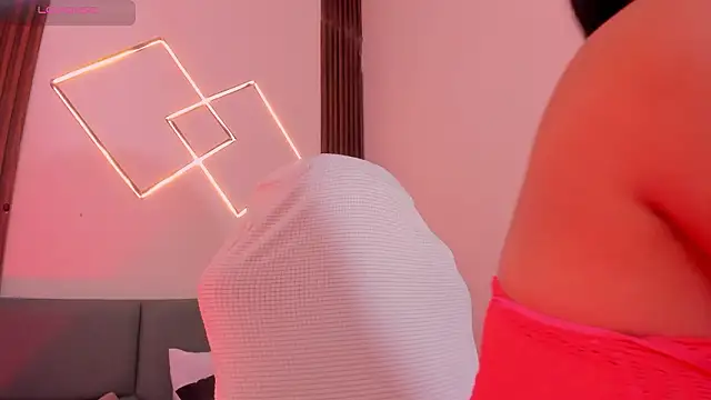 Miiaa jones online show from March 2026 02:25:02 PM