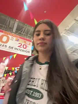 Isabella21  online show from February 2026 12:48:01 AM