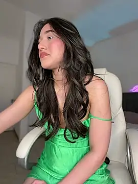 Snapshot of julieta_jhonss chatting on August 2026 01:04:02 AM julieta jhonss online show from August 2026 01:04:02 AM