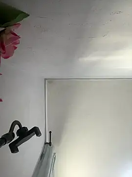 Isabelaa  online show from June 2026 06:52:01 PM