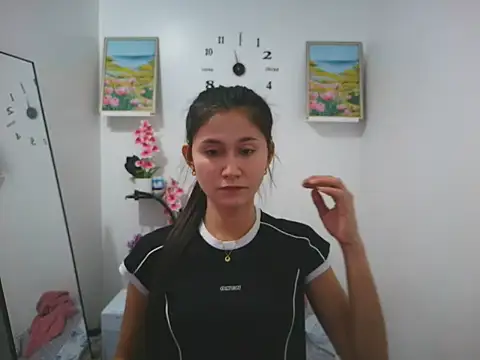 anne smithe online show from December 2025 05:27:02 AM