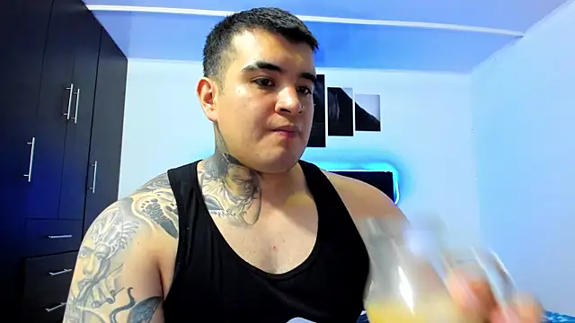 thiago  cp01 online show from September 2025 06:17:01 AM