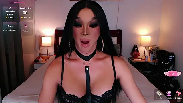 xQueenElektrax online show from September 2025 09:48:01 PM