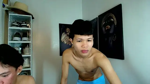 crazyasiantwink online show from October 2025 05:17:02 AM