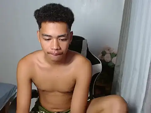 curlyasian njxx online show from May 2026 10:15:01 PM