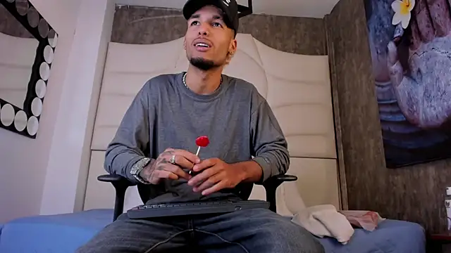 Thiagoferreti online show from September 2025 03:17:02 AM