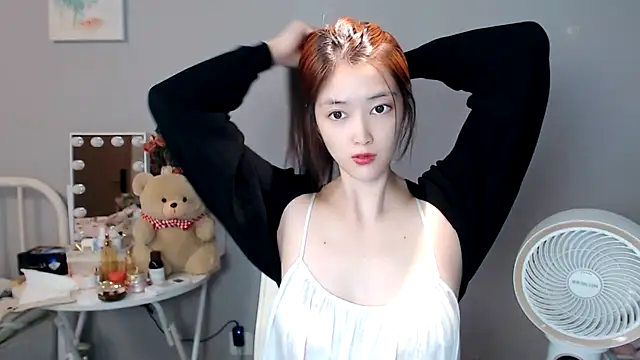 Mimi-cnbaby online show from October 2025 06:52:01 AM