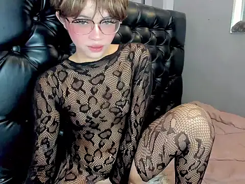 rian shemale online show from October 2025 07:51:01 PM