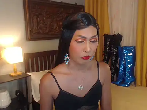 Nathalieheartt online show from September 2025 01:40:02 AM