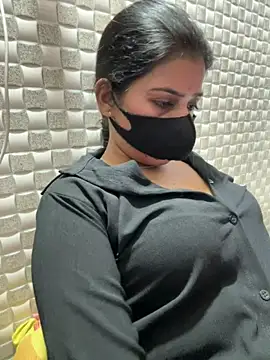 Hot Jaanvi  online show from April 2026 05:51:01 PM