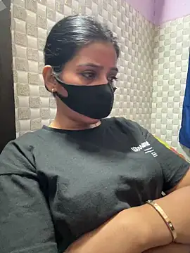 Snapshot of Hot_Jaanvi_ chatting on May 2026 05:51:02 PM Hot Jaanvi online show from May 2026 05:51:02 PM
