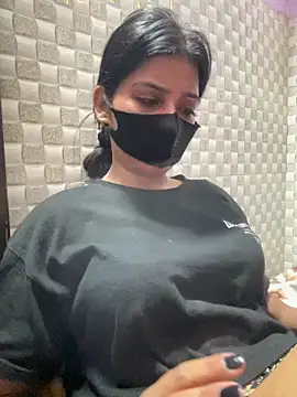 Snapshot of Hot_Jaanvi_ chatting on May 2026 04:24:02 PM Hot Jaanvi online show from May 2026 04:24:02 PM