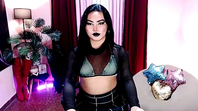 Unique Maya online show from November 2025 04:42:02 PM