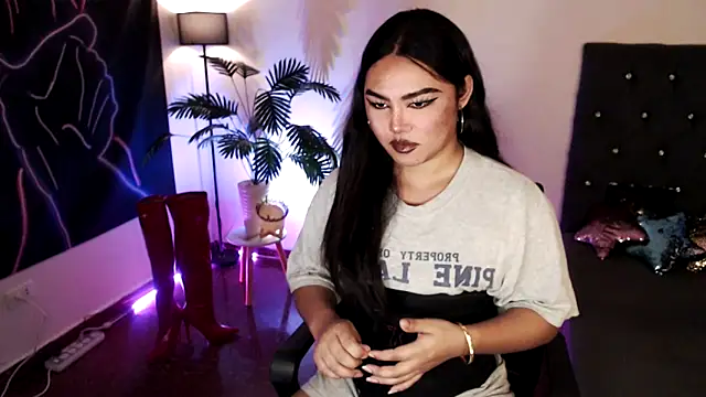 Unique Maya online show from February 2026 07:26:02 PM