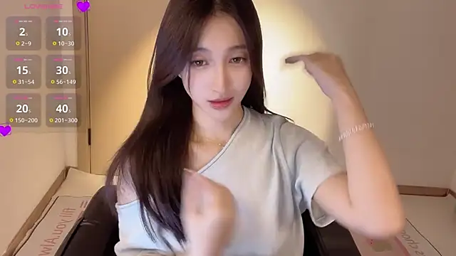 Seraphina-se online show from December 2025 06:03:01 PM