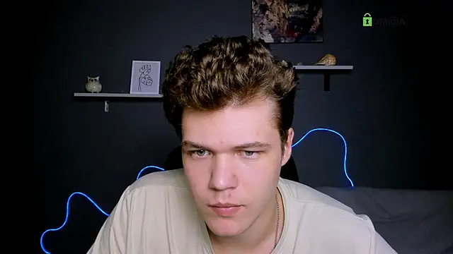 Snapshot of lucas_long_ chatting on September 2025 12:53:01 PM lucas long online show from September 2025 12:53:01 PM