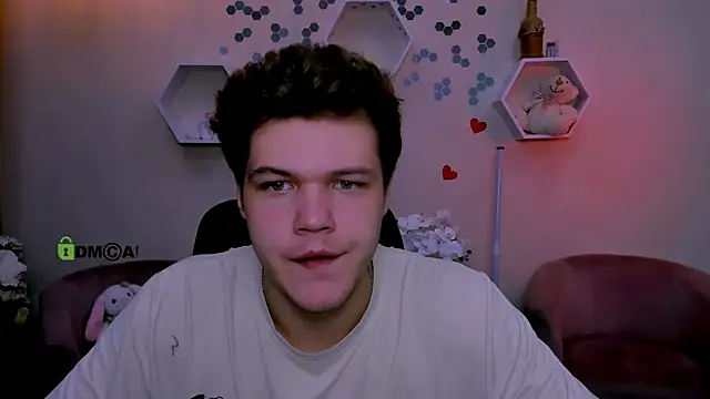 Snapshot of lucas_long_ chatting on September 2025 07:08:02 PM lucas long online show from September 2025 07:08:02 PM