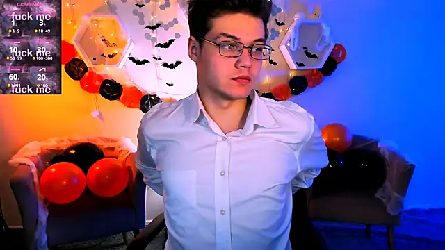 Snapshot of lucas_long_ chatting on October 2025 09:37:01 AM lucas long online show from October 2025 09:37:01 AM