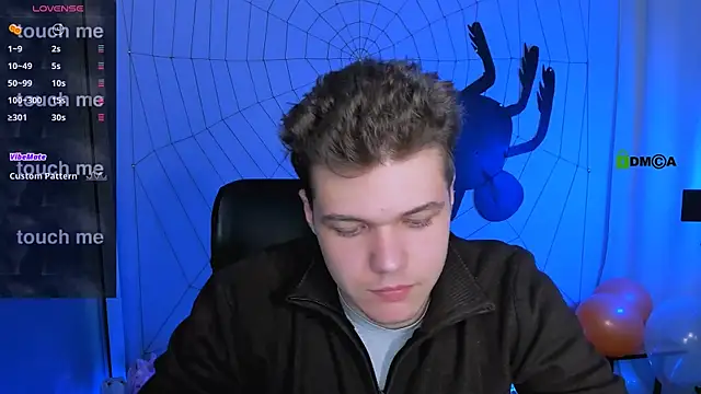 Snapshot of lucas_long_ chatting on October 2025 09:46:02 AM lucas long online show from October 2025 09:46:02 AM