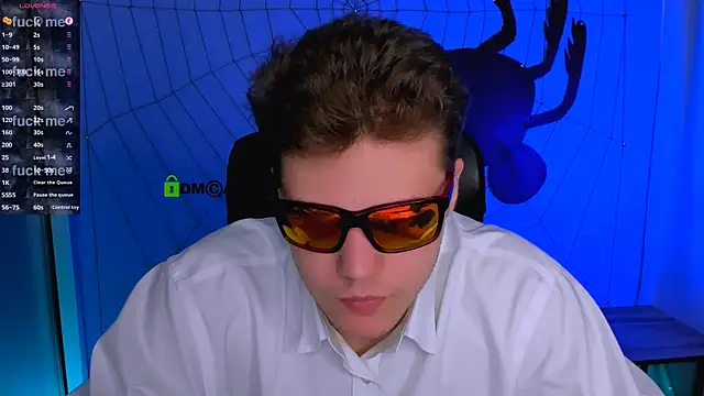 Snapshot of lucas_long_ chatting on October 2025 09:46:02 AM lucas long online show from October 2025 09:46:02 AM