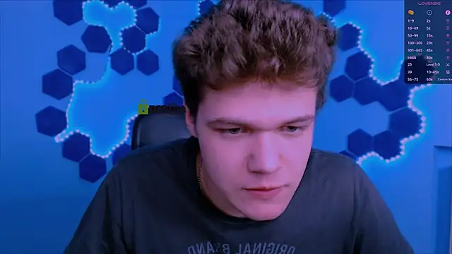 Snapshot of lucas_long_ chatting on November 2025 09:53:02 AM lucas long online show from November 2025 09:53:02 AM