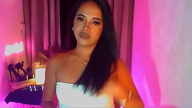 Snapshot of Lorainnelustts chatting on January 2026 05:17:02 PM Lorainnelustts online show from January 2026 05:17:02 PM