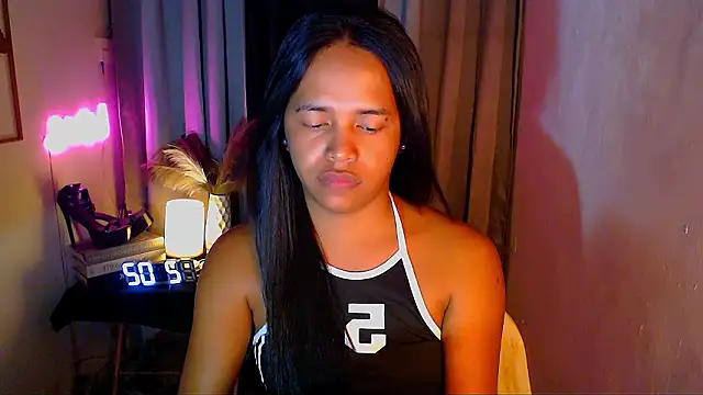 Snapshot of Lorainnelustts chatting on February 2026 07:40:01 AM Lorainnelustts online show from February 2026 07:40:01 AM