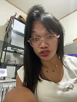 Herbielustts online show from March 2026 05:10:02 PM