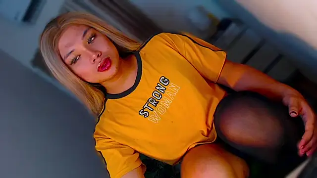 Snapshot of Samantha_Millerxxx chatting on April 2026 04:54:02 PM Samantha Millerxxx online show from April 2026 04:54:02 PM