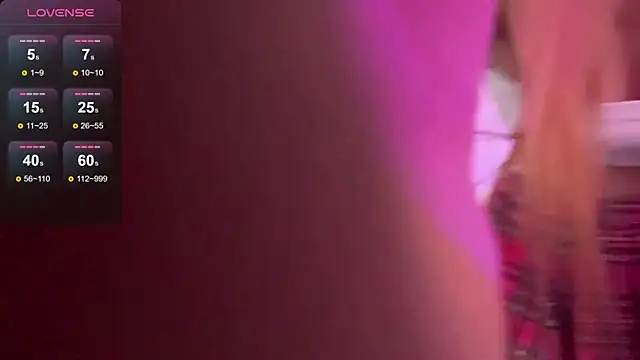 sof1a blondie online show from September 2025 12:59:02 PM