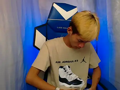 riks tyler online show from November 2025 08:24:02 PM