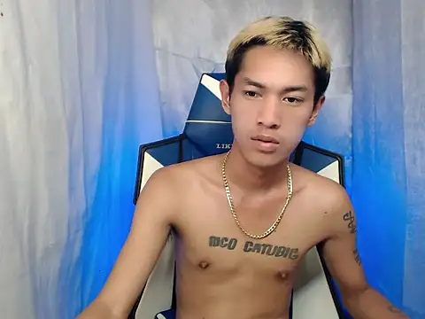 Snapshot of riks_tyler chatting on February 2026 08:18:01 PM riks tyler online show from February 2026 08:18:01 PM