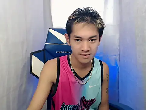 Snapshot of riks_tyler chatting on February 2026 12:15:01 AM riks tyler online show from February 2026 12:15:01 AM