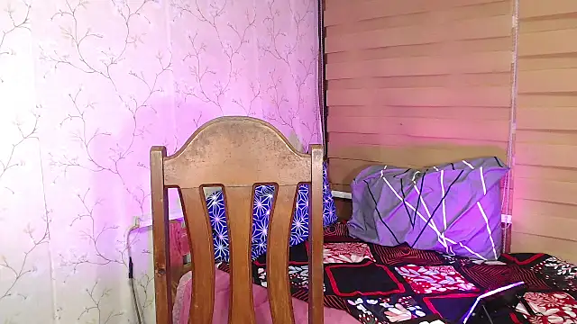 Snapshot of TssluttyNikka chatting on September 2025 02:17:02 PM TssluttyNikka online show from September 2025 02:17:02 PM